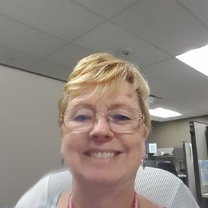 Meet your Posher, Christal